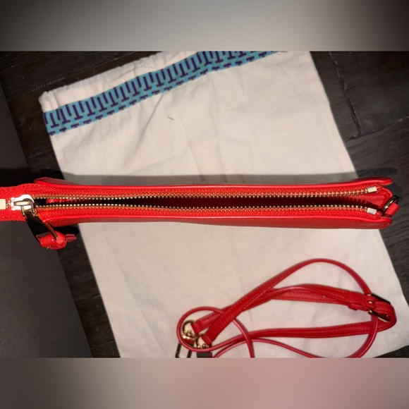 Tory Burch Vibrant Pebbled Red Large Clutch or Crossbody Bag EUC with Dusty - Picture 6 of 9